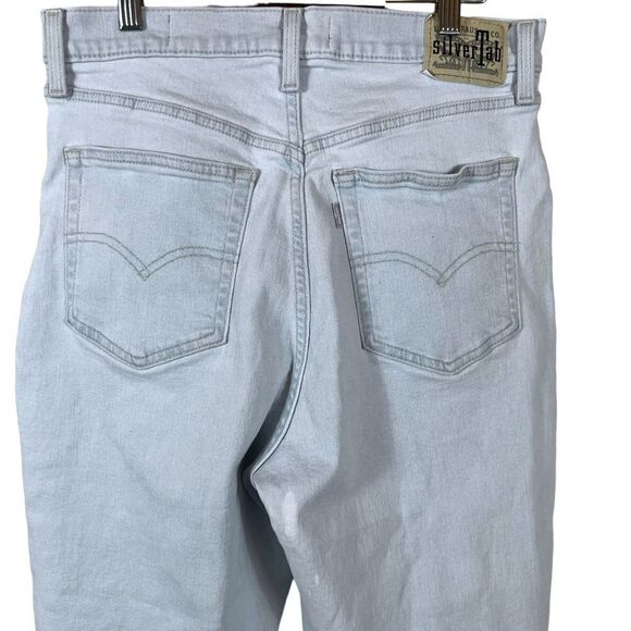 Levi’s SilverTab Light Wash Mom Jean - Picture 15 of 16